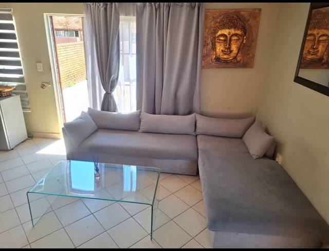 2 BEDROOM SECTIONAL TITLE FOR SALE IN EIKE PARK